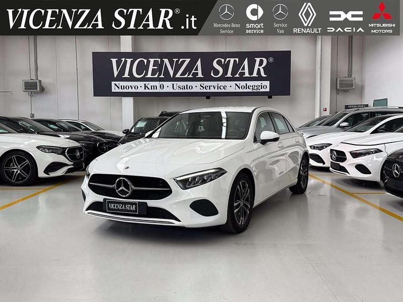 Bianco Usata 2024 Mercedes A180 Advanced Berlina | 27.900 € (Ottimo prezzo) - Immagine 1/4