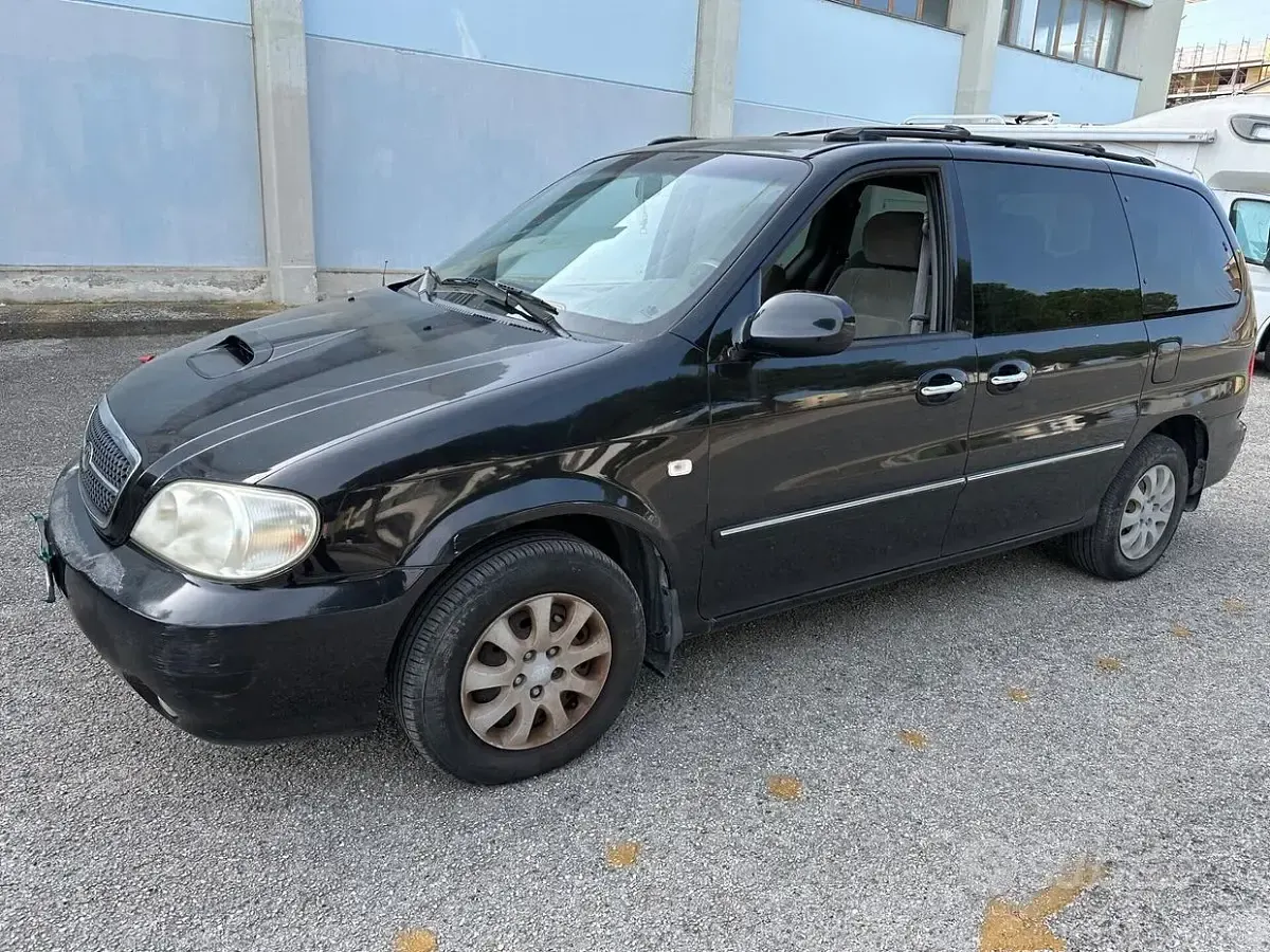 Usata Kia Carnival 145 CV (106 kW) 2005 Monovolume