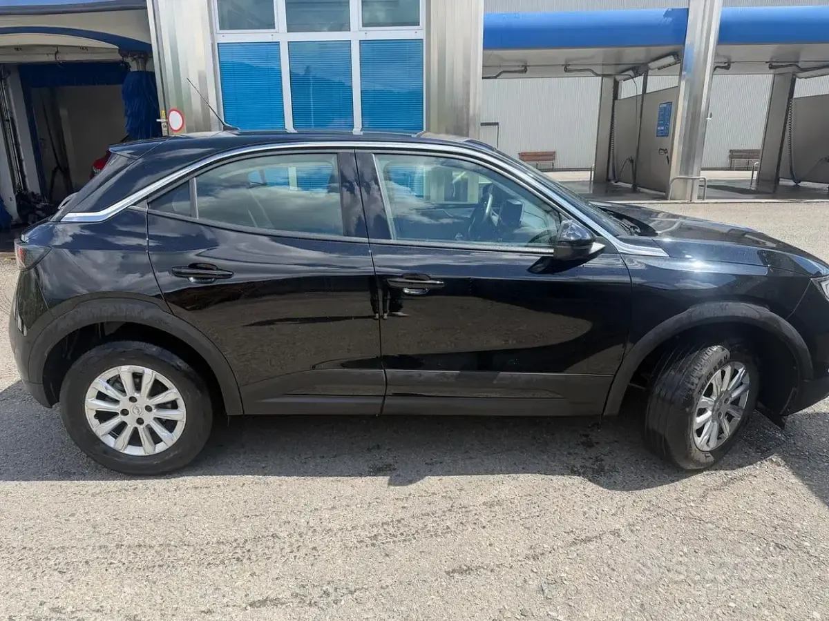 Usata Opel Mokka 101 CV (74 kW) 2021 Nero SUV