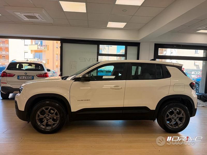 Usata Jeep Avenger Longitude 101 CV (74 kW) 2023 Bianco SUV
