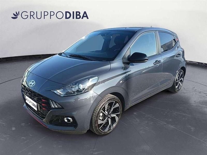 Grigio Usata 2025 Hyundai i10 N Line Due volumi | 17.900 € (Buon prezzo) - Immagine 1/4