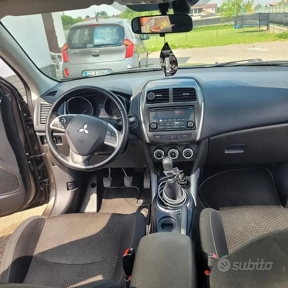 Usata Mitsubishi ASX 116 CV (85 kW) 2013 Marrone SUV