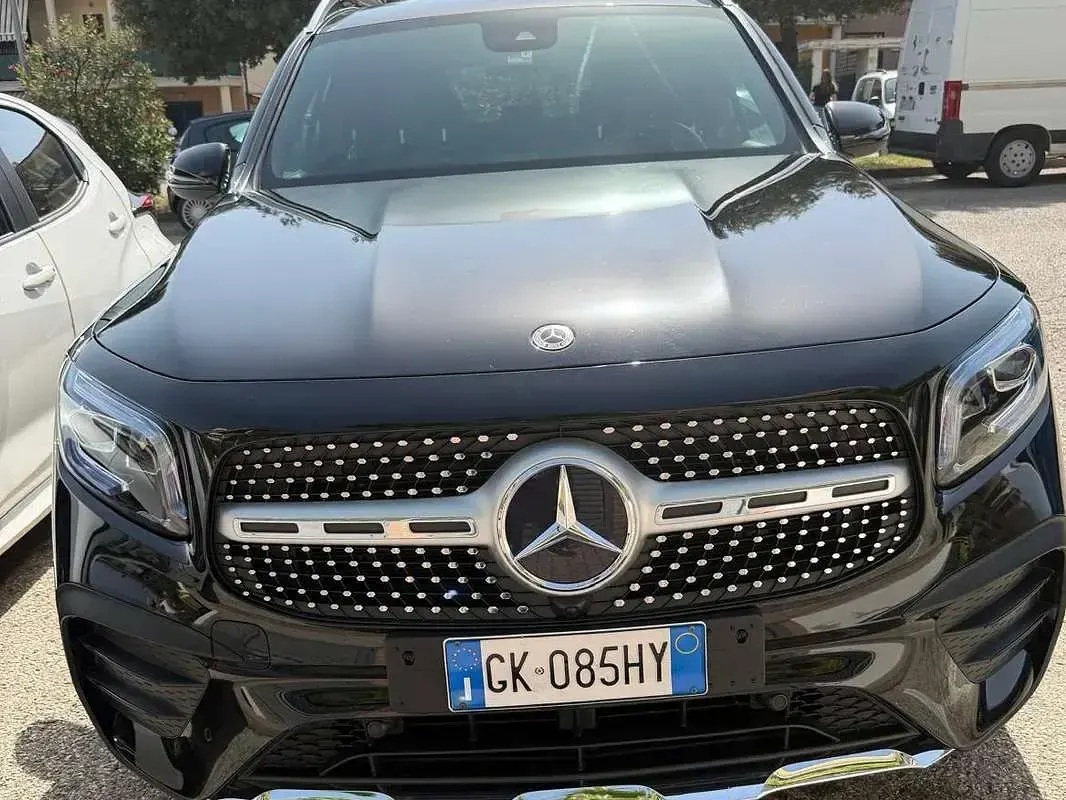 Usata Mercedes GLB200 Premium 150 CV (110 kW) 2023 Nero SUV