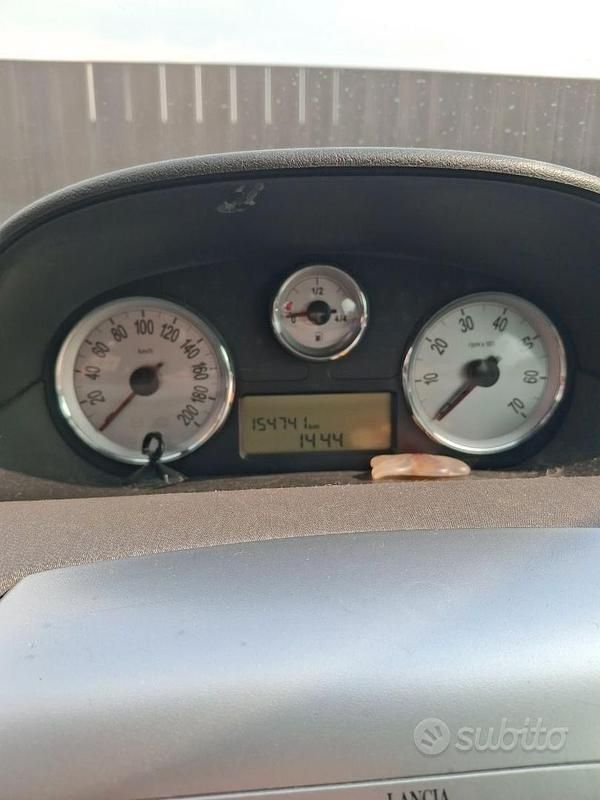 Usata Lancia Ypsilon 77 CV (56 kW) 2009 Nero Utilitaria