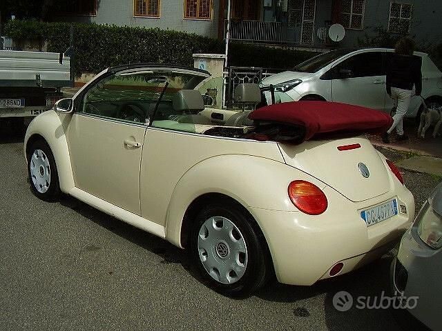 Usata VW New Beetle 75 CV (55 kW) 2003 Beige Utilitaria