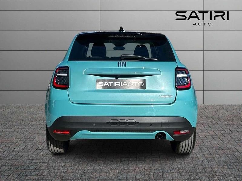 Nuova Fiat 600 101 CV (74 kW) 2026 Azzurro sole metallizzato SUV