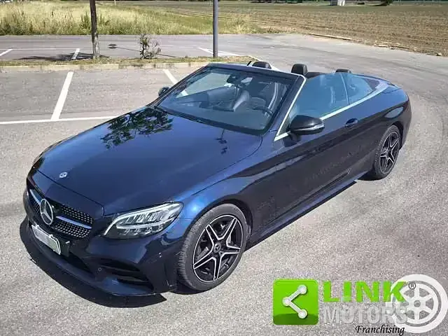Usata Mercedes C200 Premium 184 CV (135 kW) 2019 Blu Cabrio