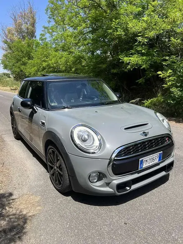 Usata Mini Cooper SD Hype 170 CV (125 kW) 2017 Grigio Utilitaria