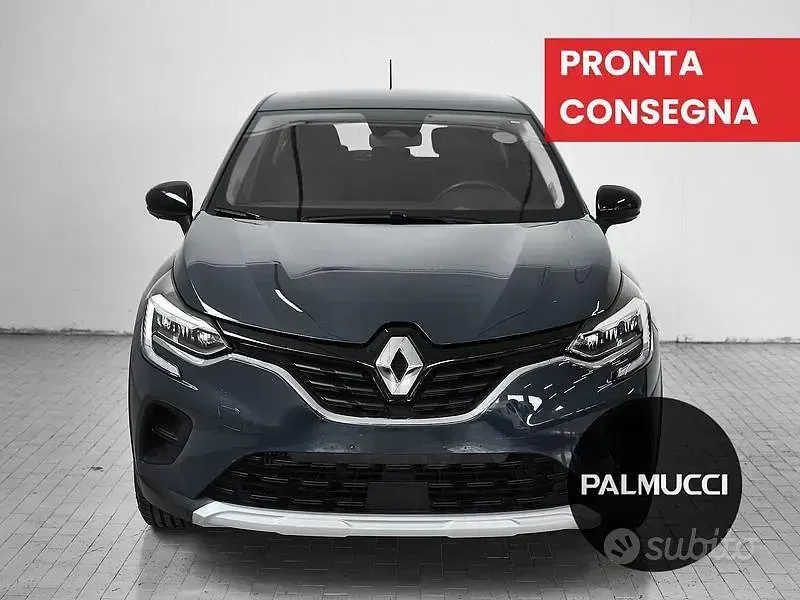 Usata Renault Captur Equilibre 90 CV (66 kW) 2023 Grigio SUV