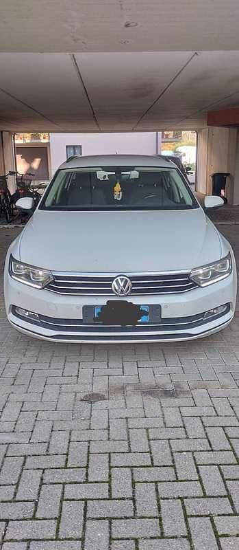 Usata VW Passat Business 150 CV (110 kW) 2019 Bianco Station wagon