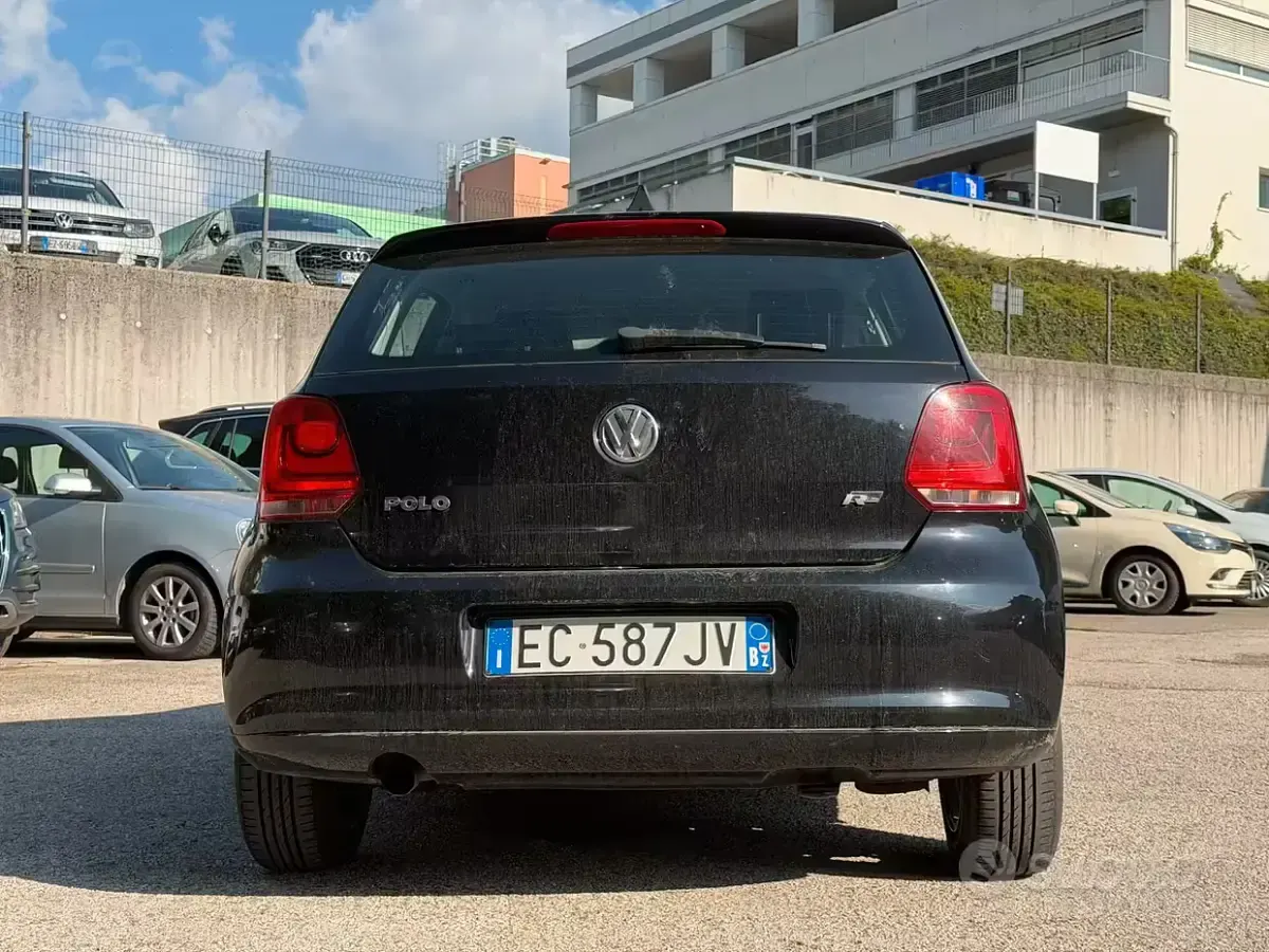 Usata VW Polo Highline 85 CV (62 kW) 2010 Nero Utilitaria