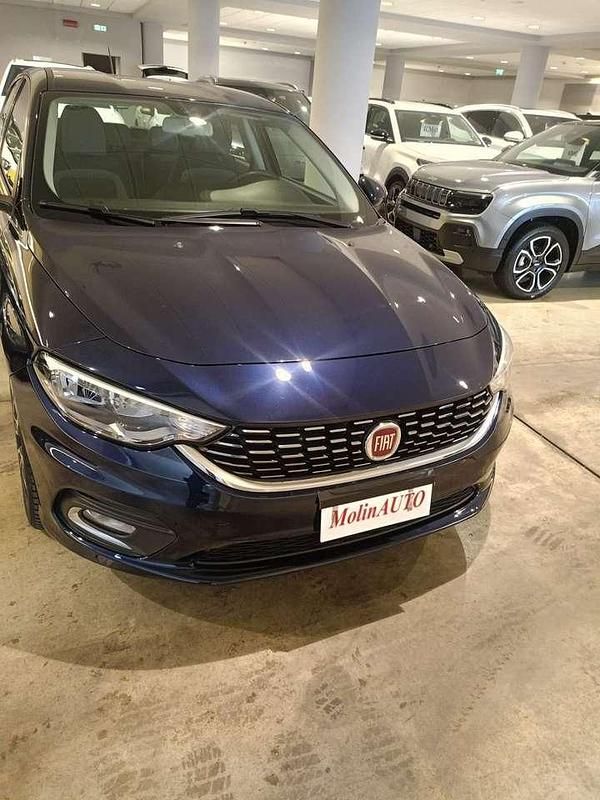Usata Fiat Tipo Lounge 95 CV (69 kW) 2016 Blu/azzurro Berlina