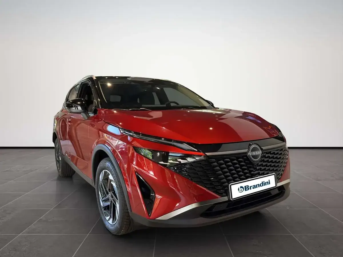 Nuova Nissan Qashqai N-Connecta 140 CV (102 kW) 2026 Fuji sunset red/black SUV