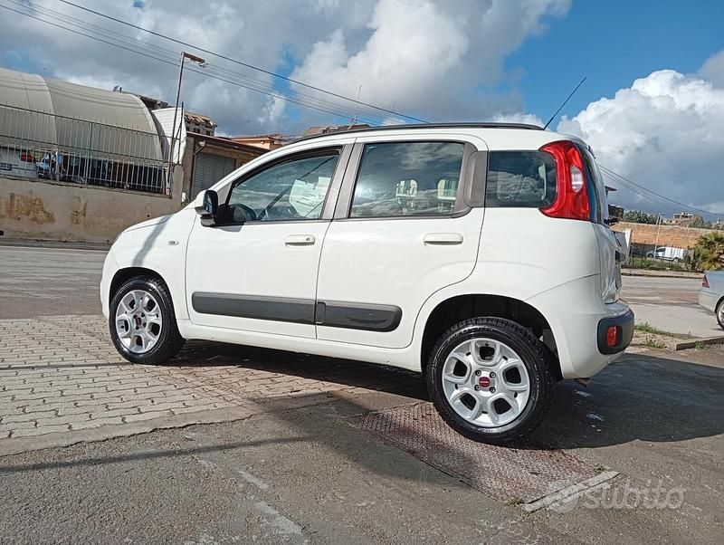 Usata Fiat Panda Lounge 80 CV (58 kW) 2015 Bianco Berlina