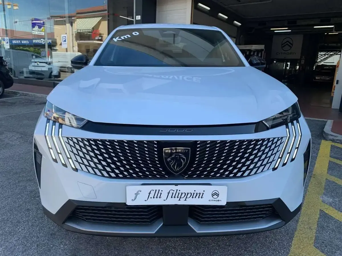 Nuova Peugeot 3008 Allure 136 CV (100 kW) 2026 Bianco SUV