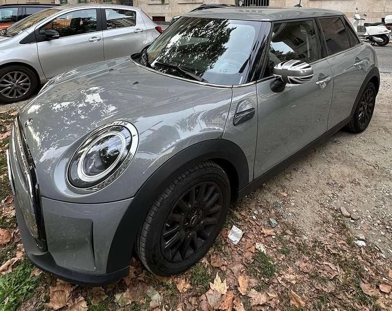 Grigio Usata 2022 Mini Cooper Classic Utilitaria | 23.500 € (Buon prezzo) - Immagine 1/4