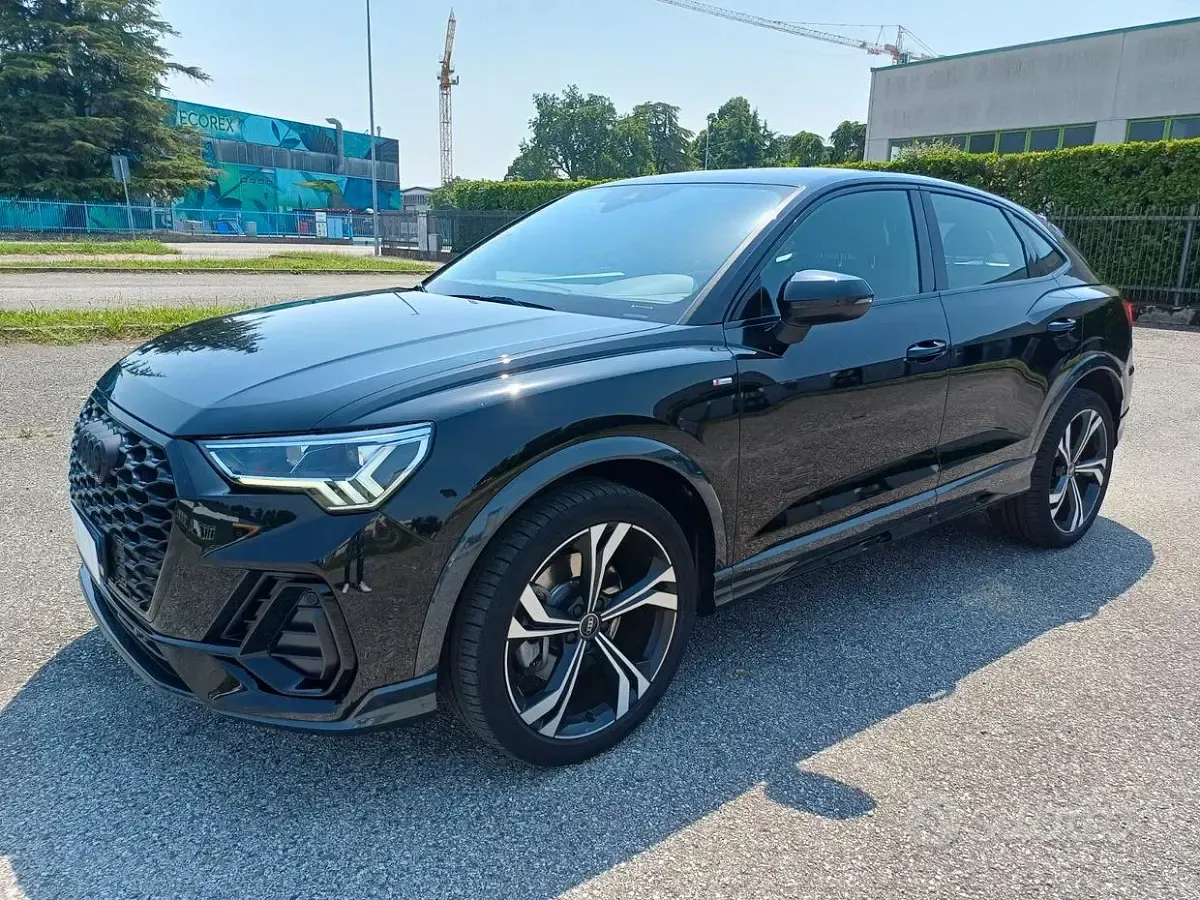 Usata Audi Q3 Sportback S-Line 200 CV (147 kW) 2022 Nero SUV