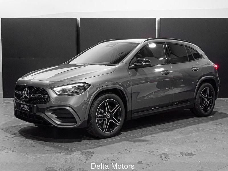 Nero Nuova 2026 Mercedes GLA200 AMG Line Premium Plus SUV | 43.285 € (Buon prezzo) - Immagine 1/4