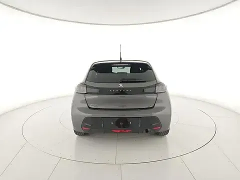 Usata Peugeot 208 Allure 101 CV (74 kW) 2023 Argento Utilitaria