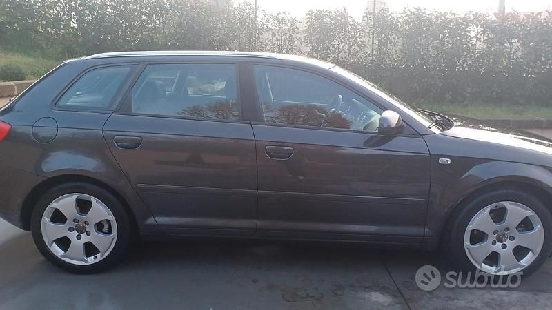 Usata Audi A3 105 CV (77 kW) 2007 Grigio Utilitaria