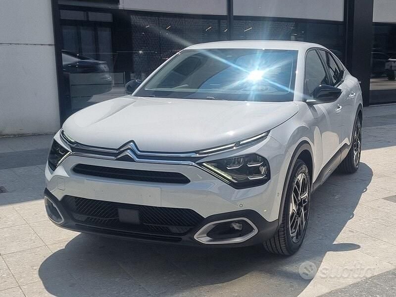 Grigio Usata 2024 Citroën C4 X SUV | 28.000 € (Molto cara) - Immagine 1/4