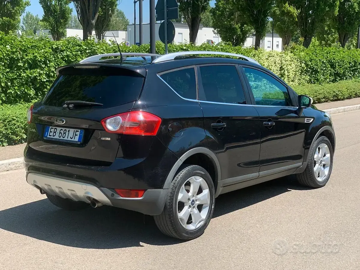 Occasion Ford Kuga 136 ch (100 kW) 2010 Noir SUV