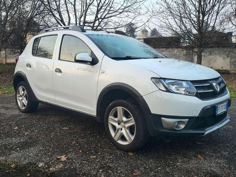 Usata Dacia Sandero Prestige 90 CV (66 kW) 2016 Bianco Berlina