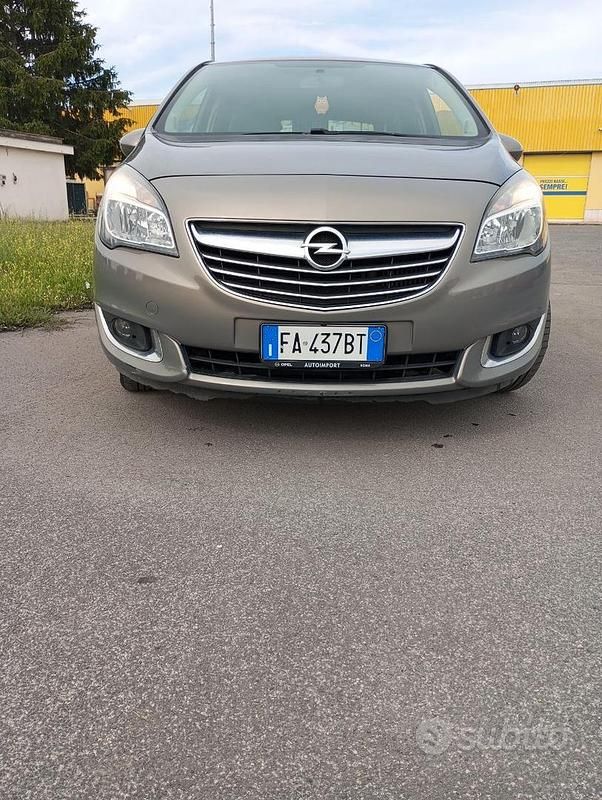 Usata Opel Meriva 95 CV (69 kW) 2015 Monovolume