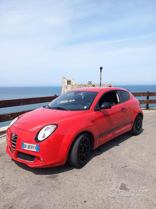 Rosso Usata 2008 Alfa Romeo MiTo Due volumi | 5500 € (Buon prezzo) - Immagine 1/4
