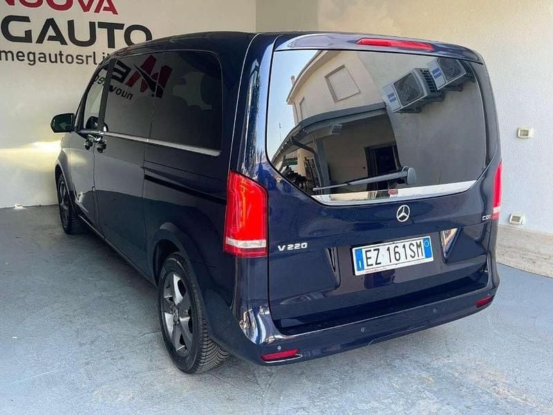 Usata Mercedes V220 Avantgarde 163 CV (119 kW) 2015 Antracite(met.) Monovolume