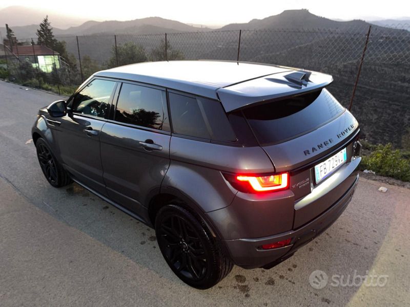 Usata Land Rover Range Rover evoque HSE Dynamic 180 CV (132 kW) 2016 Grigio SUV