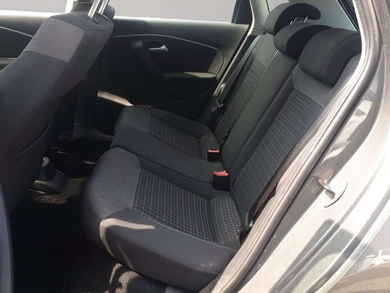 Usata VW Polo Comfortline 75 CV (55 kW) 2014 Grigio Berlina