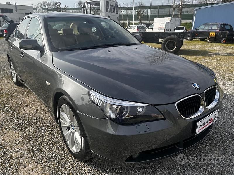 Usata BMW 530 231 CV (169 kW) 2004 Grigio Berlina