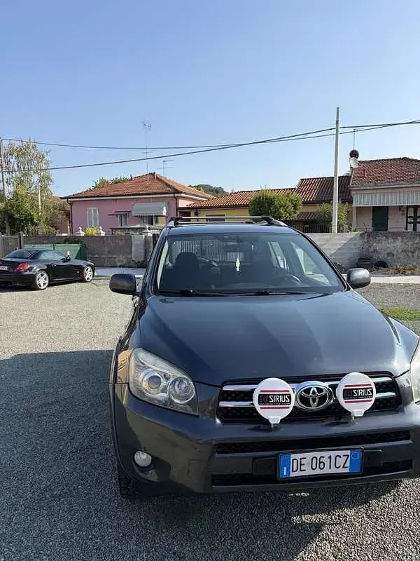 Usata Toyota RAV4 177 CV (130 kW) 2006 SUV