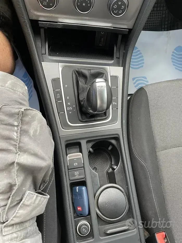Usata VW Golf VII 110 CV (80 kW) 2016 Grigio Berlina