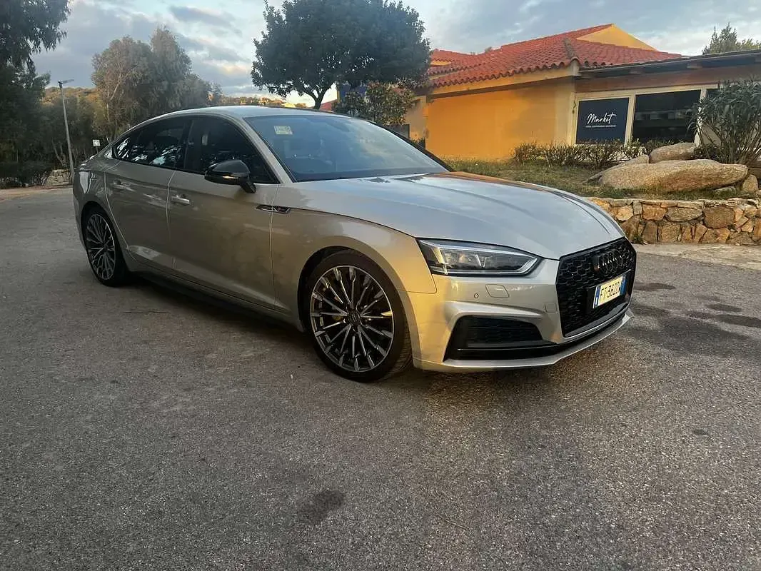 Usata Audi A5 Sportback Sport 190 CV (139 kW) 2018 Utilitaria