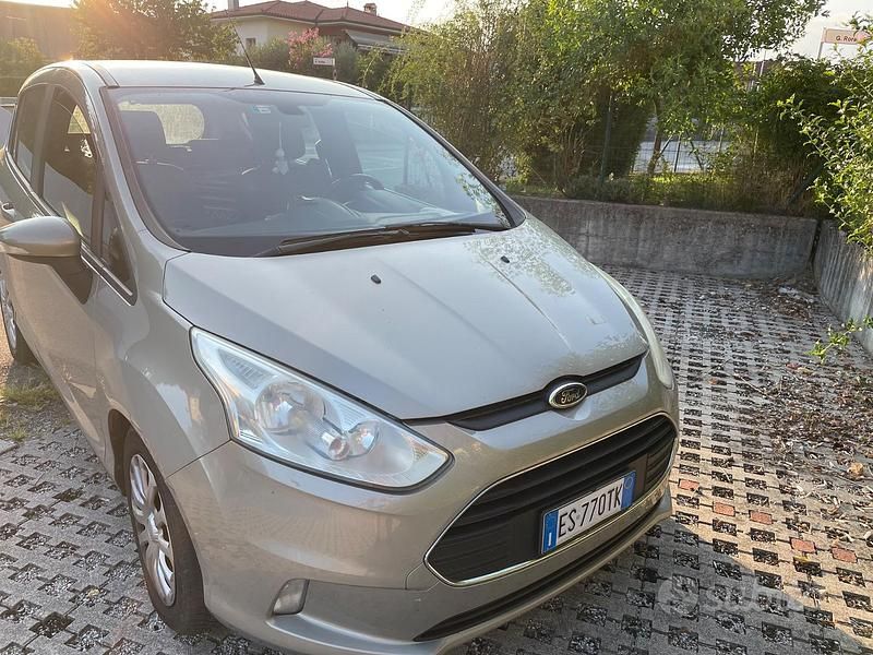 Usata Ford B-MAX 2014 Grigio Monovolume