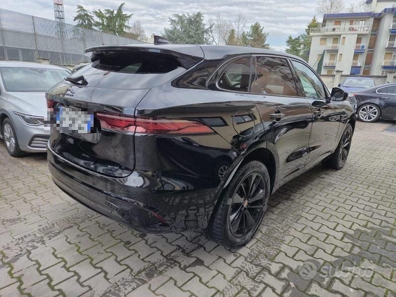 Usata Jaguar F-Pace R-Dynamic 204 CV (150 kW) 2021 Nero SUV