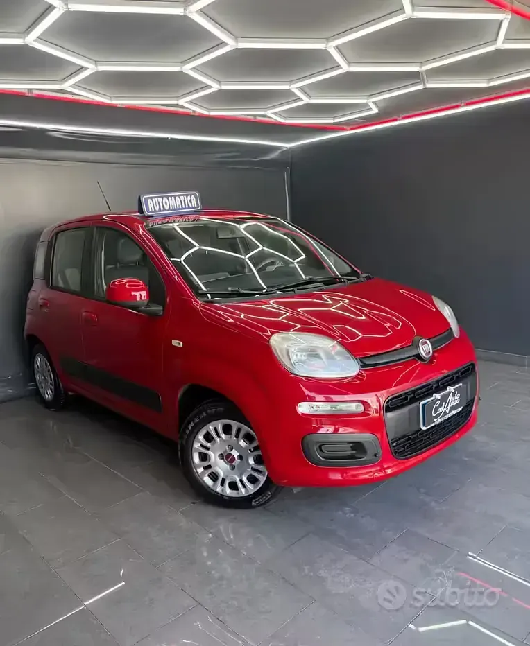 Usata Fiat Panda 84 CV (61 kW) 2015 Rosso Utilitaria