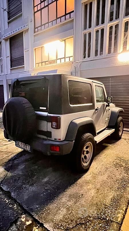 Usata Jeep Wrangler 2007 Grigio SUV