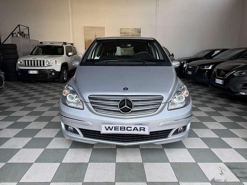 Usata Mercedes B180 Chrome 109 CV (80 kW) 2007 Argento Monovolume