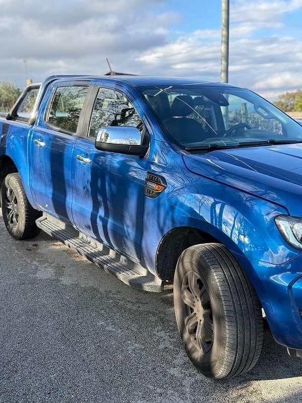 Usata Ford Ranger XLT 170 CV (125 kW) 2022 Blu/azzurro Pick-up