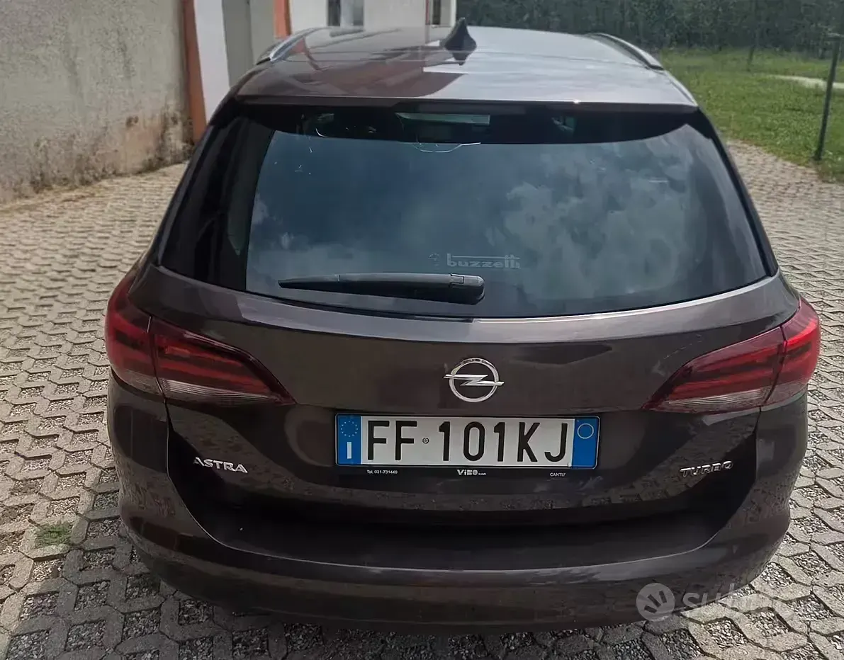 Usata Opel Astra 150 CV (110 kW) 2016 Station wagon