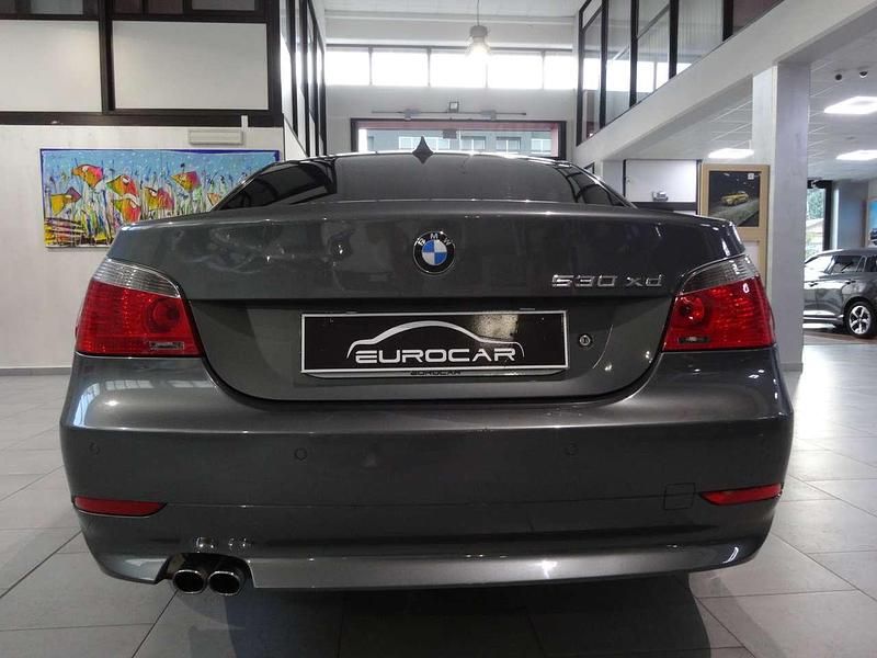 Usata BMW 530 231 CV (169 kW) 2006 Grigio Berlina