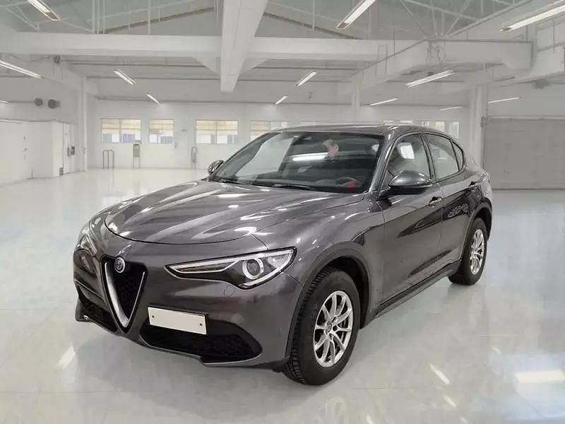 Grigio Usata 2019 Alfa Romeo Stelvio Business SUV | 19.500 € (Buon prezzo) - Immagine 1/4
