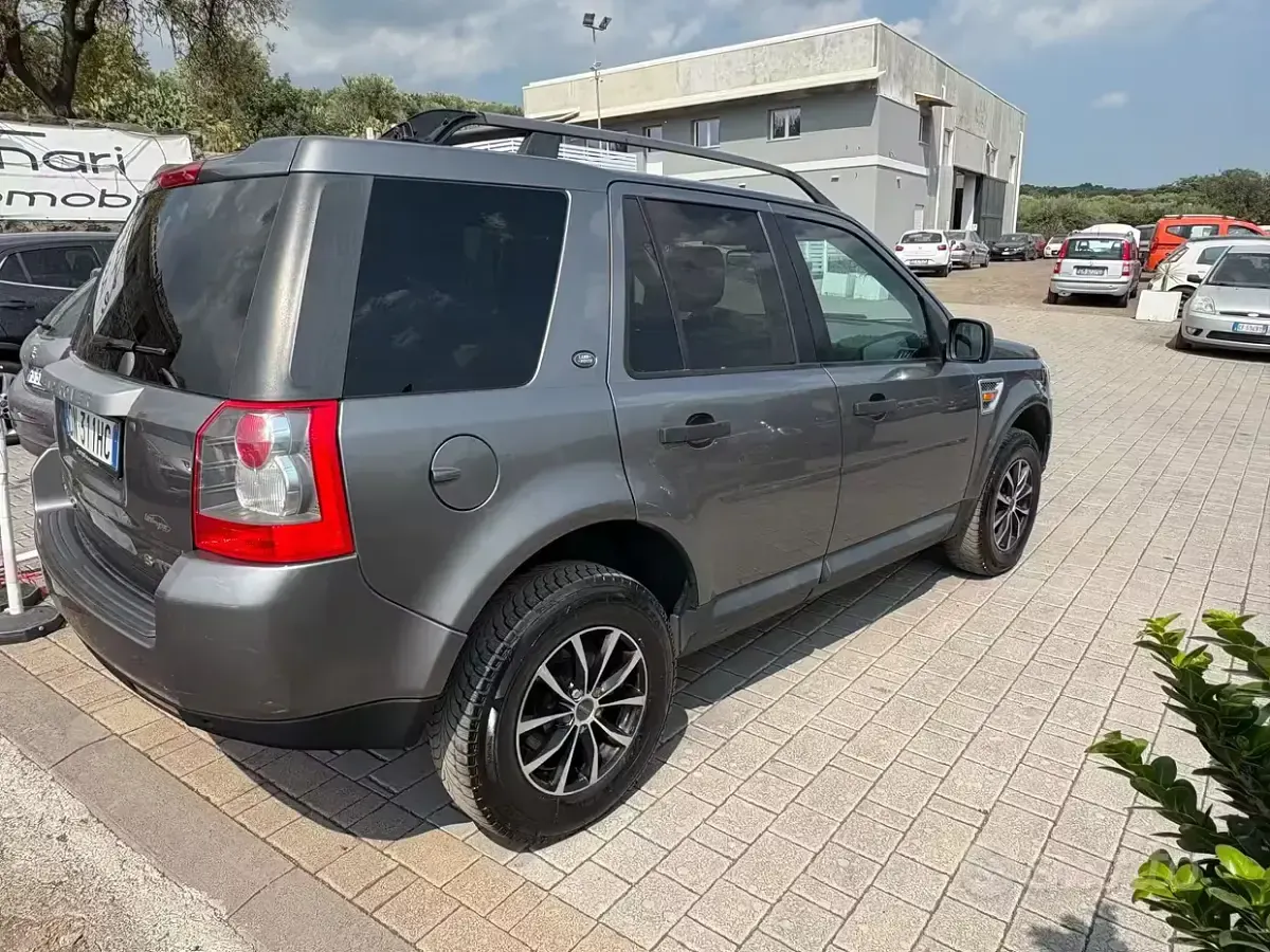 Usata Land Rover Freelander 2 160 CV (117 kW) 2008 Grigio SUV