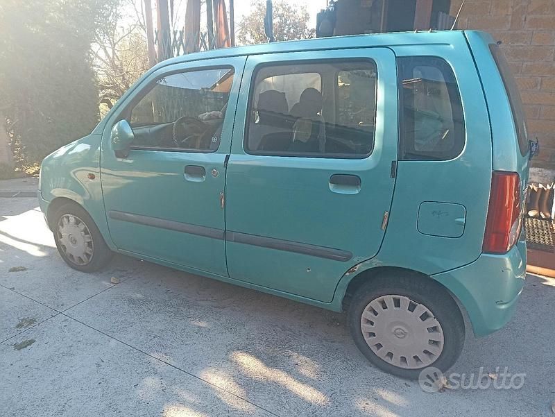 Usata Opel Agila 2003 Blu Utilitaria