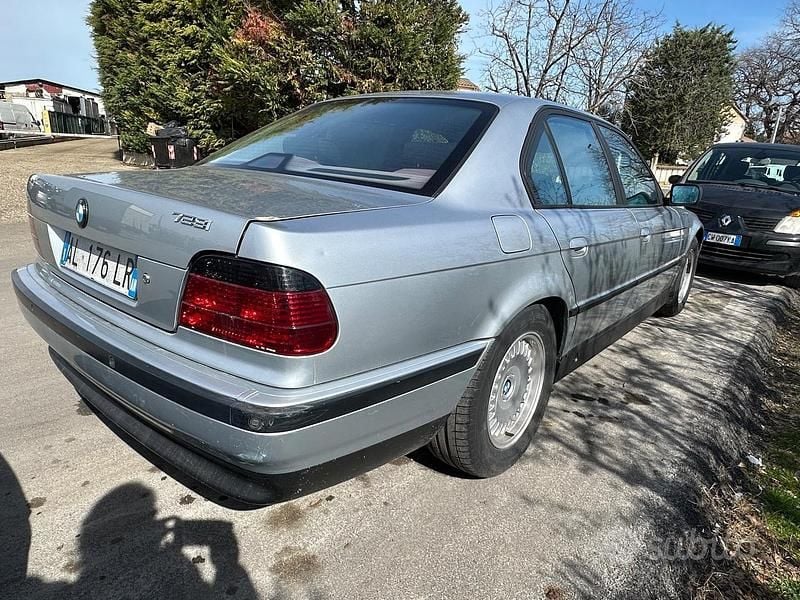 Usata BMW 728 193 CV (141 kW) 1996 Grigio Berlina