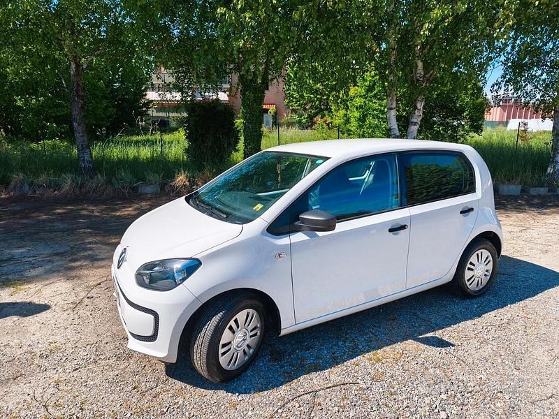 Usata VW up! CLUB 68 CV (50 kW) 2015 Bianco Utilitaria