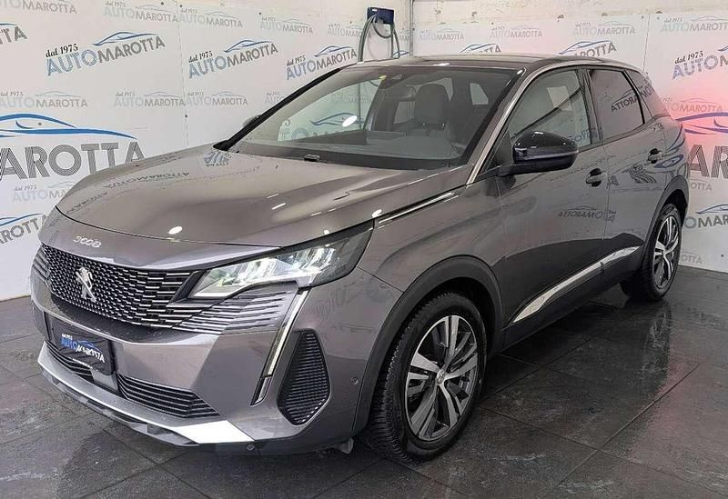 Usata Peugeot 3008 Allure 131 CV (96 kW) 2023 Grigio platinum met SUV